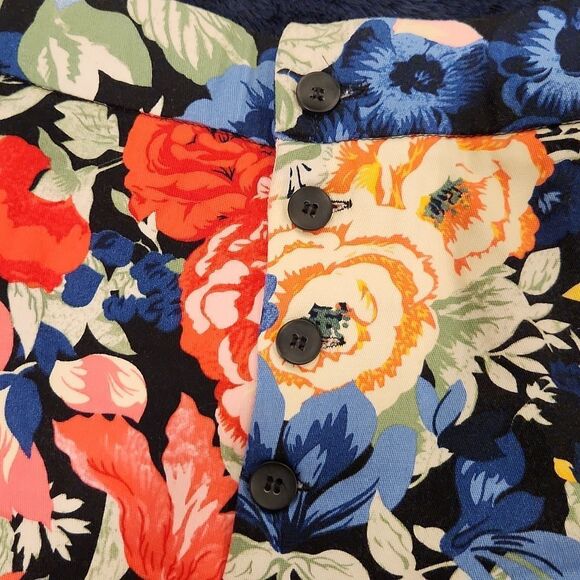 Beautiful floral high waist button fly shorts with ruffled edge detail size S! - Picture 8 of 12